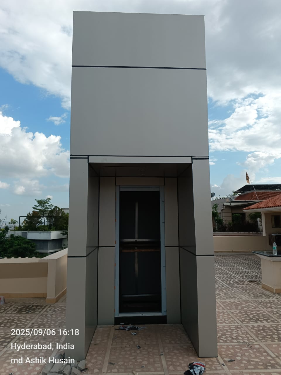 Iron Structured and ACP Cladding Home Lift